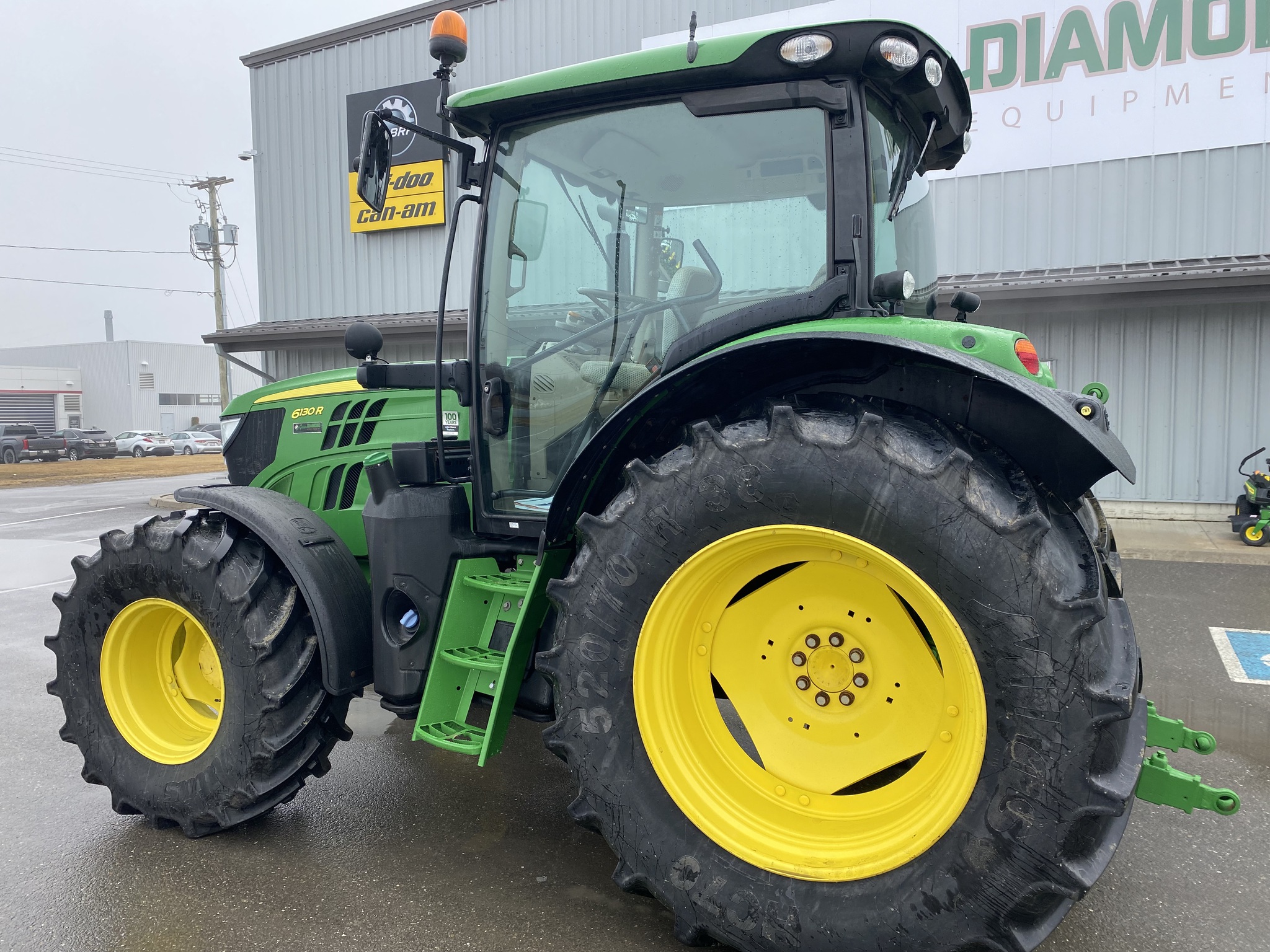 2018 John Deere 6130R Image 2