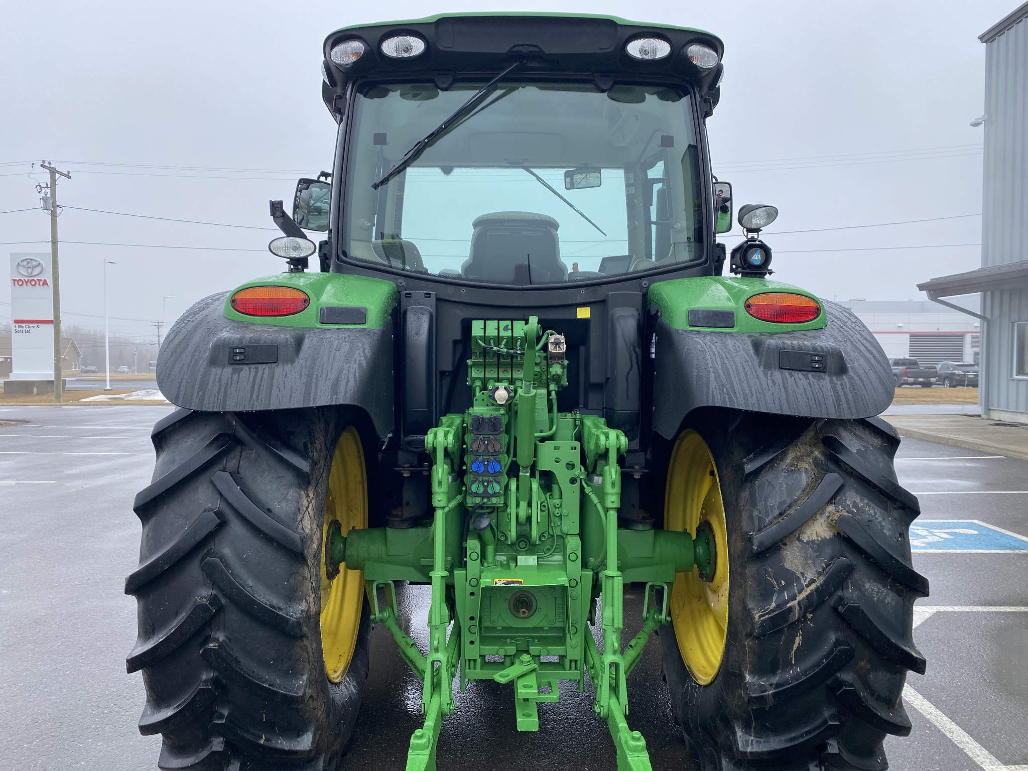2018 John Deere 6130R Image 14