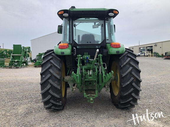 Photo of 2023 John Deere 6135E