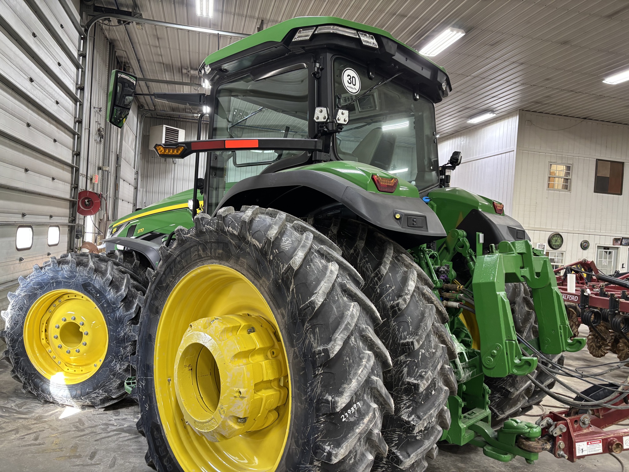 Used 2024 John Deere 8R 370 Row Crop Tractors at Koenig Equipment in Greensburg, IN - PhotoXL2