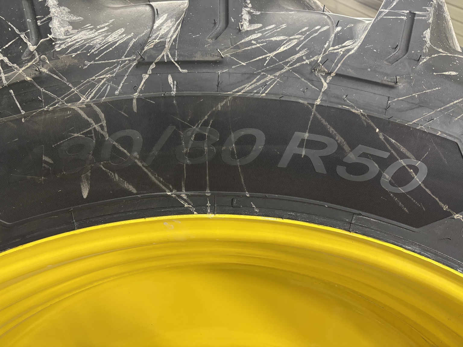 Used 2024 John Deere 8R 370 Row Crop Tractors at Koenig Equipment in Greensburg, IN - PhotoXL6