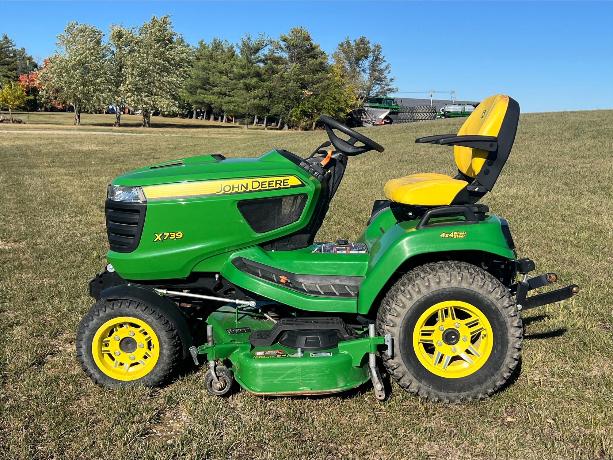 2023 John Deere X739 Image 3
