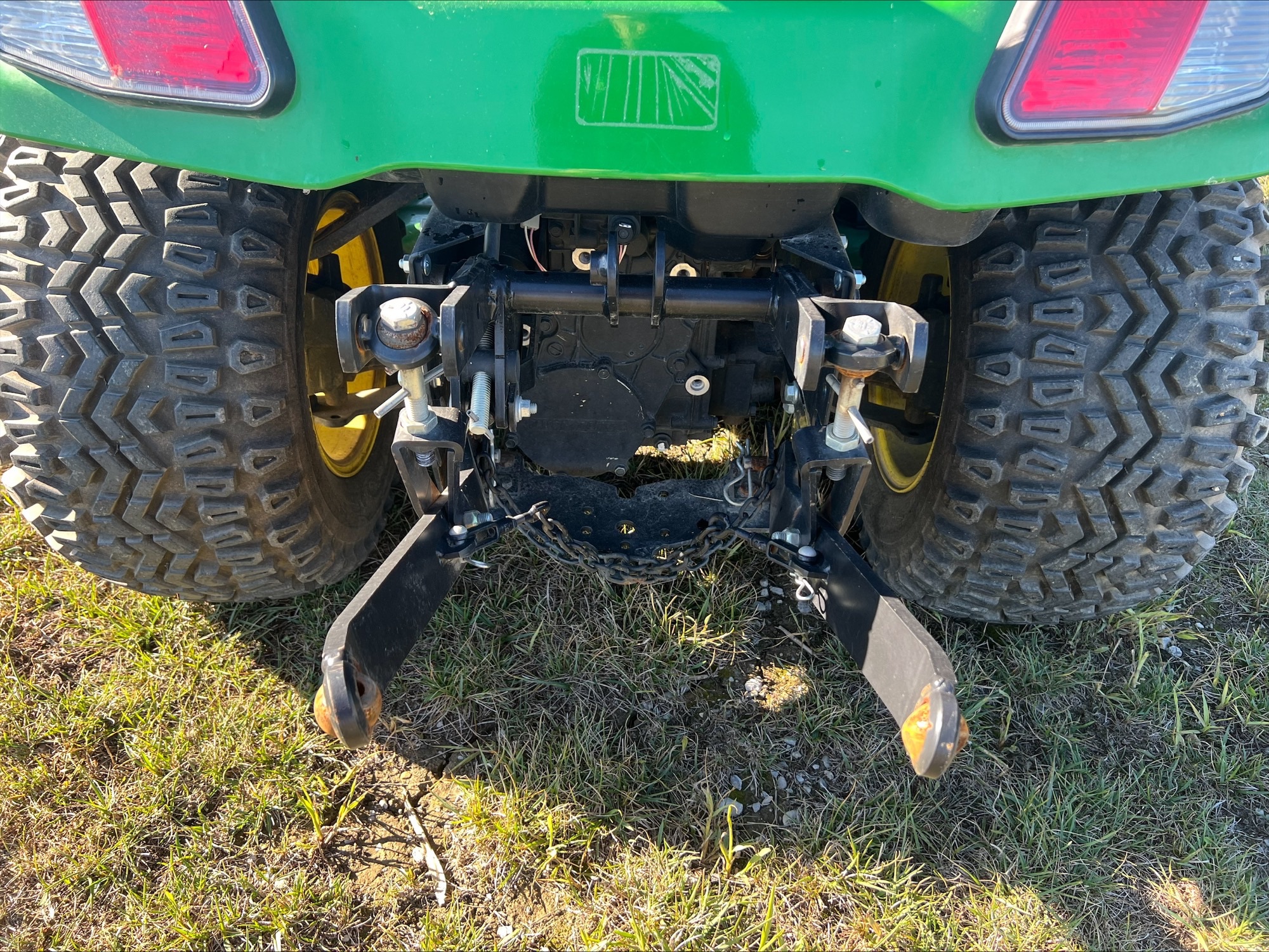 2023 John Deere X739 Image 9