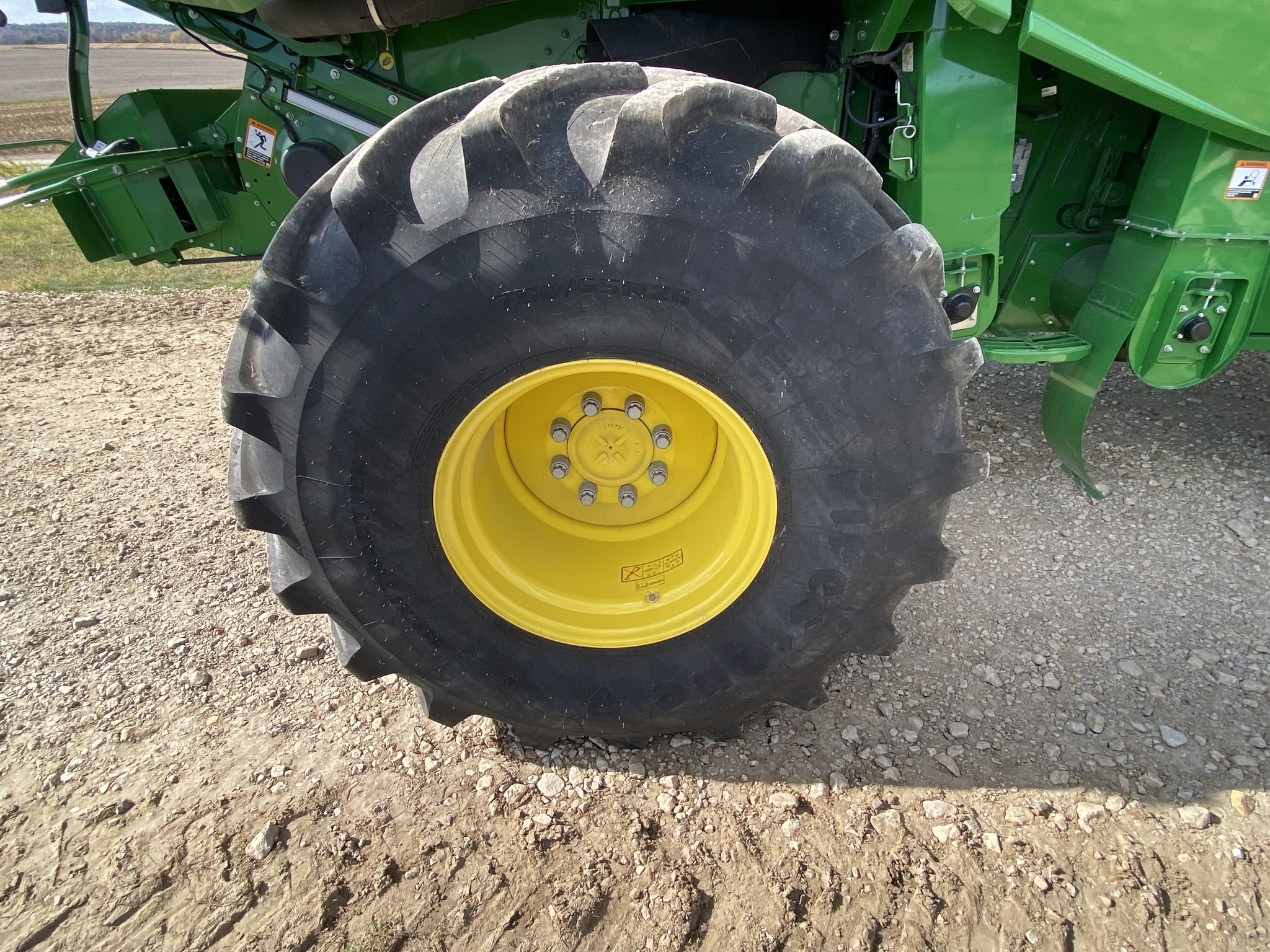 2024 John Deere S780 Image 17