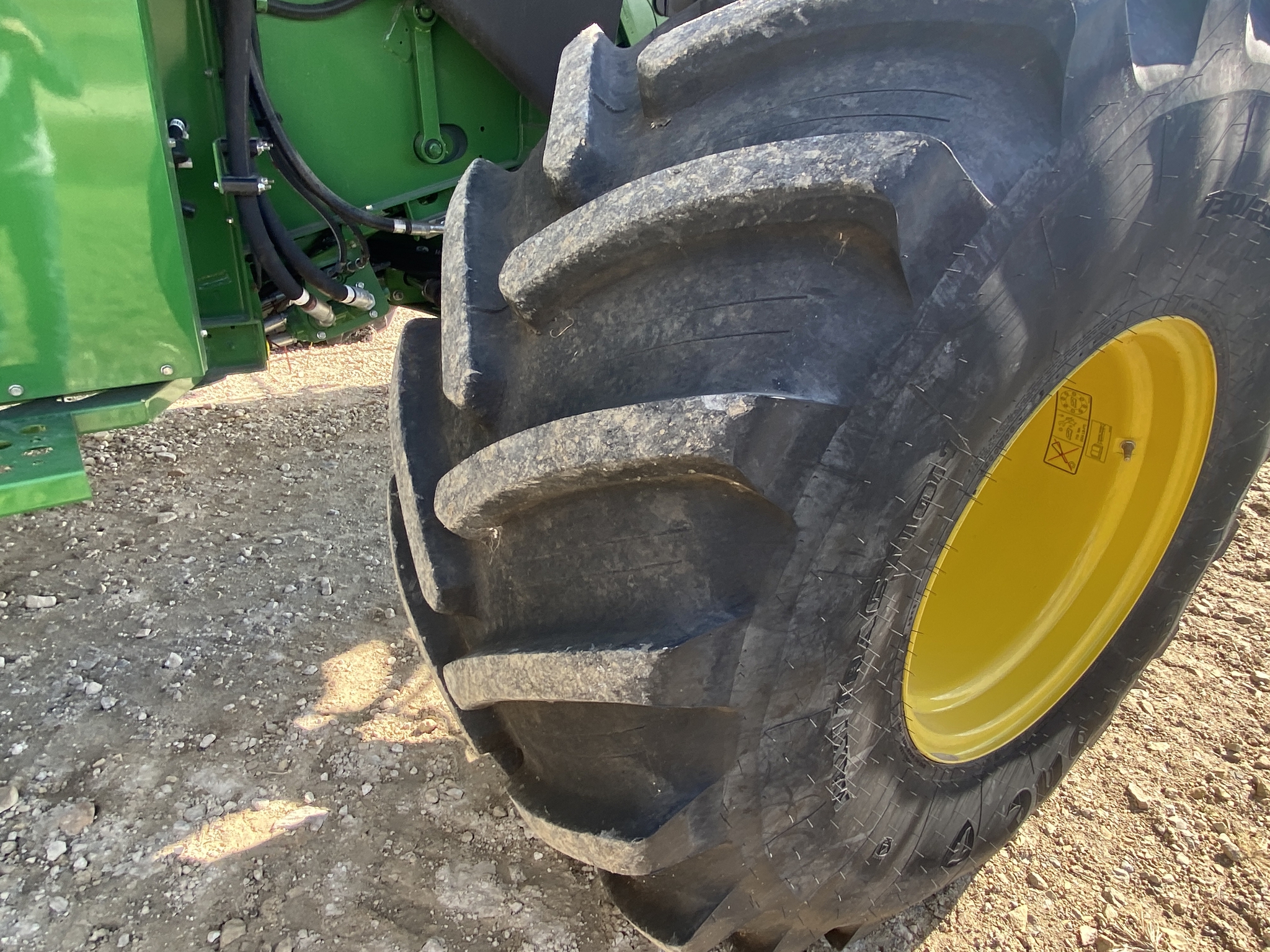 2024 John Deere S780 Image 16