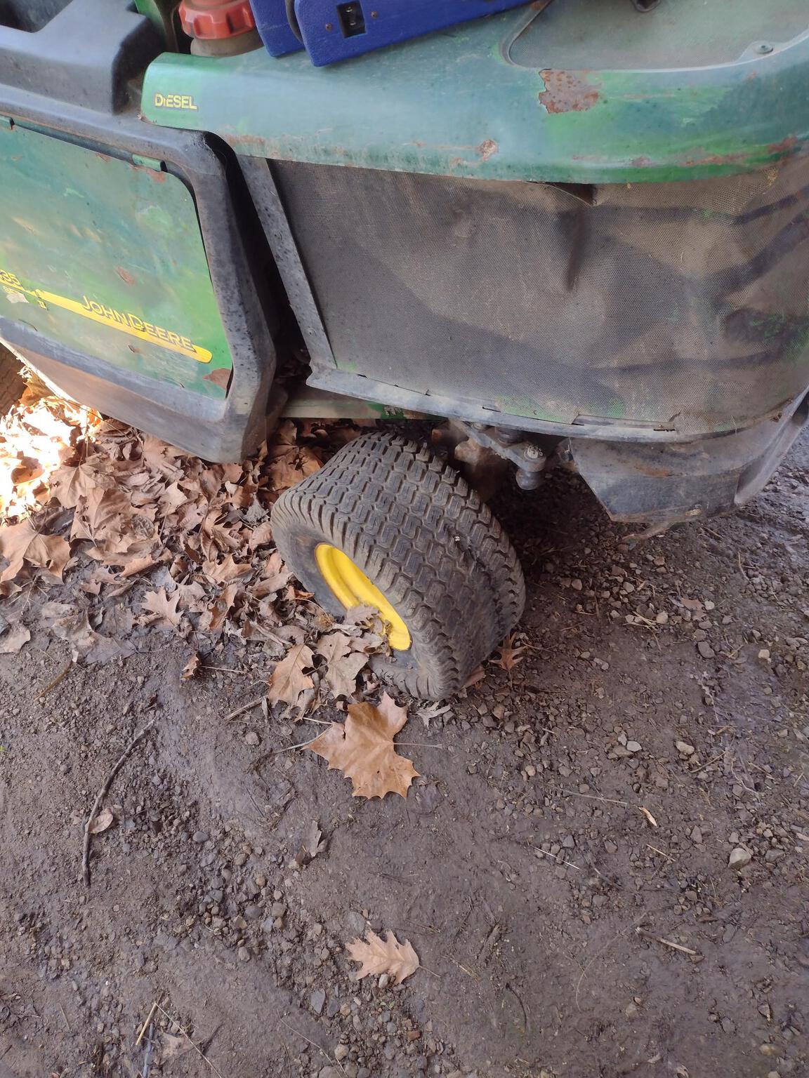 2013 John Deere 1435 parts unit Image 6