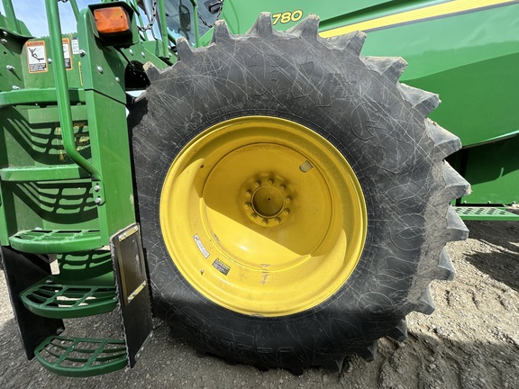 Used 2018 John Deere S780 Combines at Horizon Ag & Turf in Lloydminster, AB - Photo11