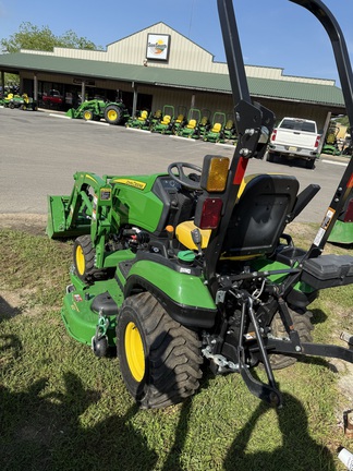 2023 John Deere 1025R Photo 3