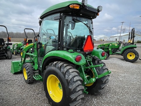 2025 John Deere 3046R Image 3
