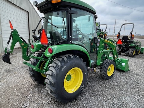 2025 John Deere 3046R Image 4