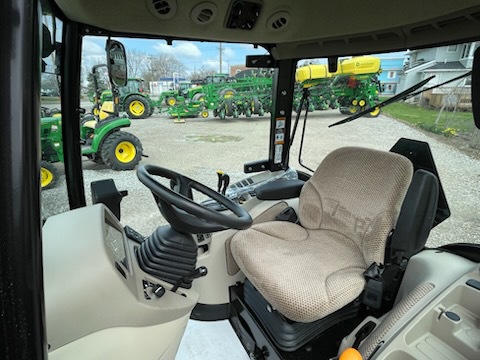 2025 John Deere 3046R Image 5