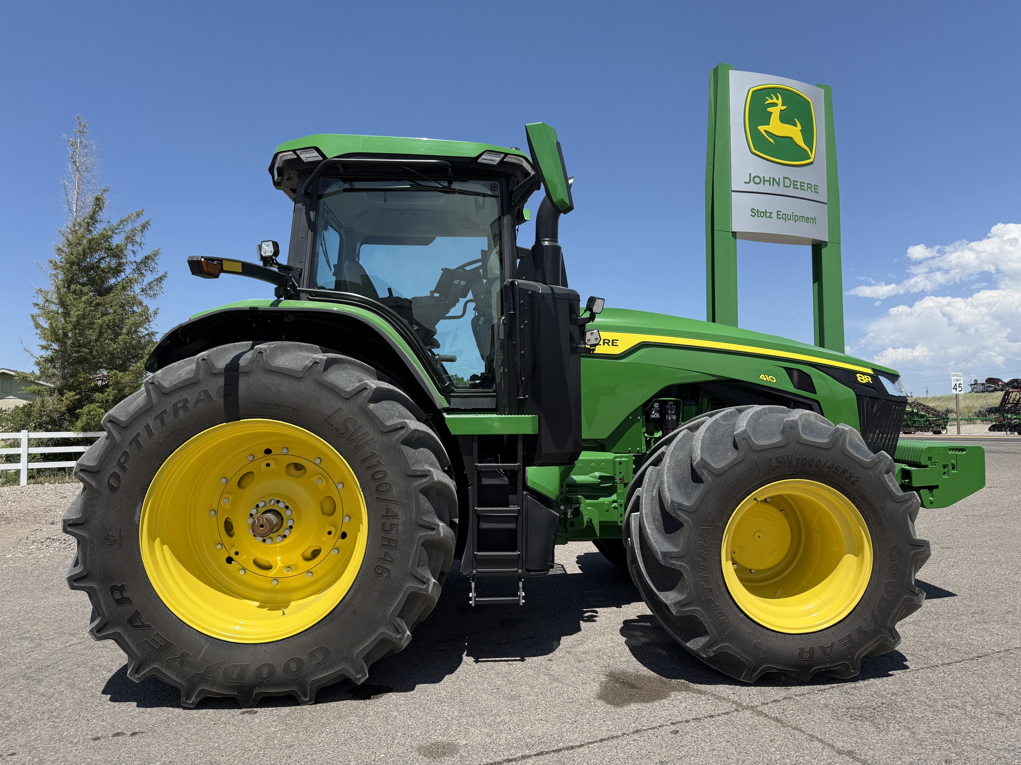 2024 John Deere 8R 410 Image 6