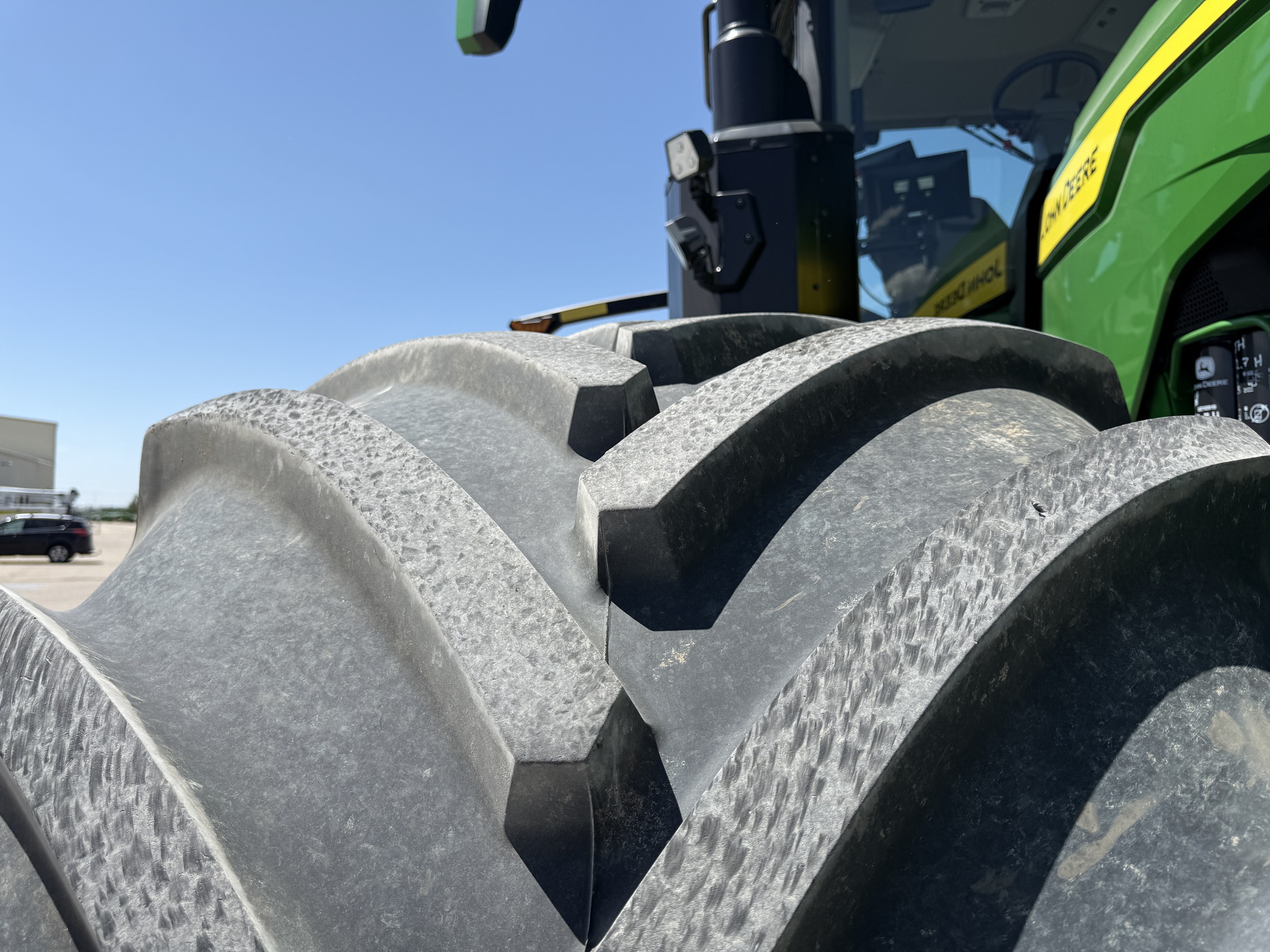 2024 John Deere 8R 410 Image 37