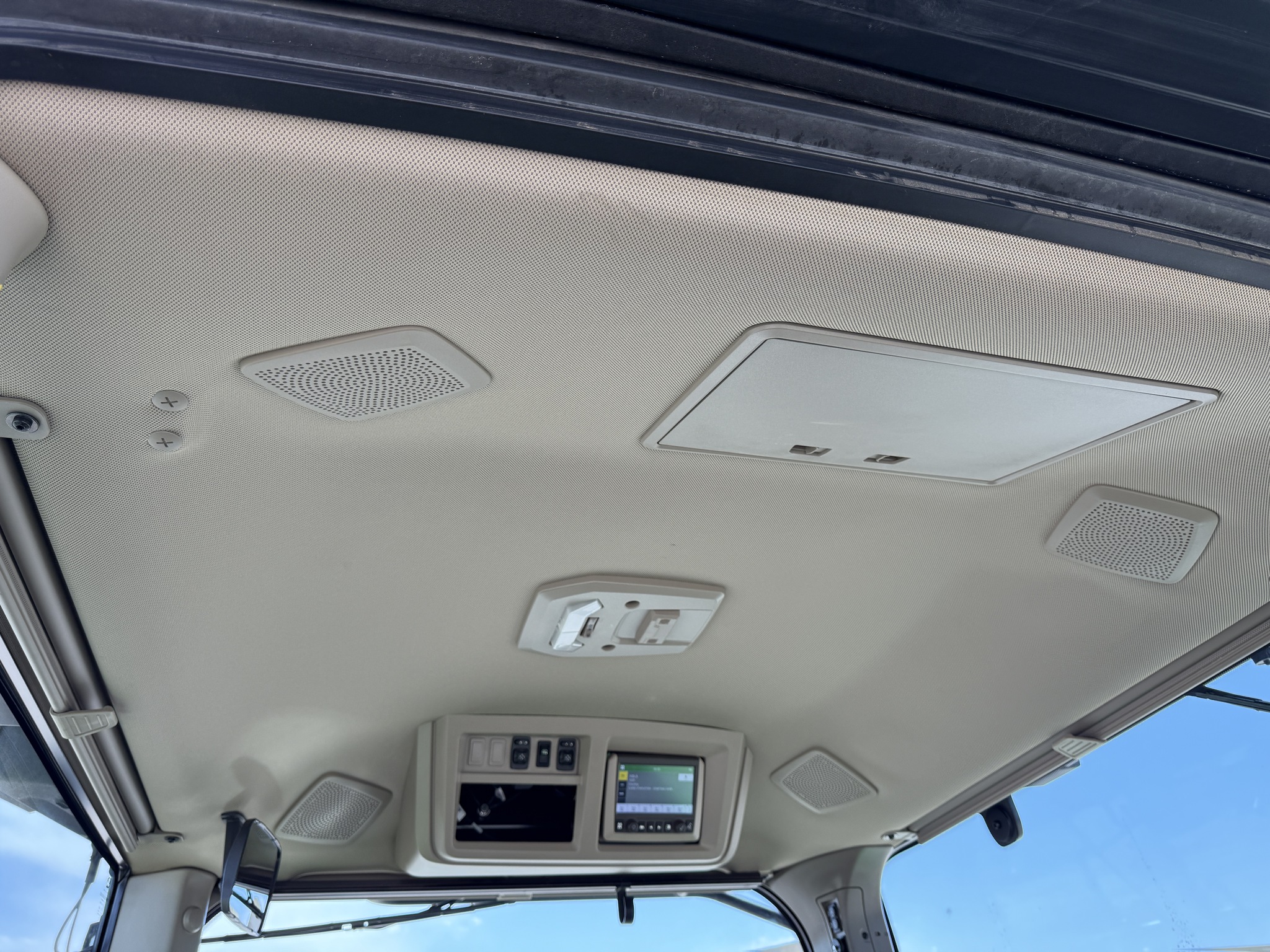 2024 John Deere 8R 410 Image 10