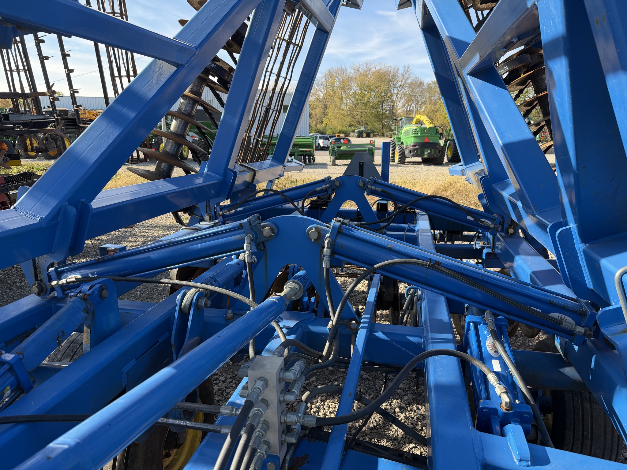 2011 Landoll 7431-29 Image 9