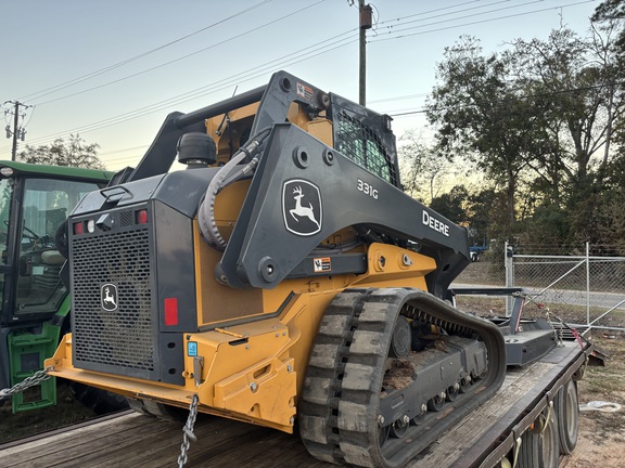 2020 John Deere 331G Photo 5