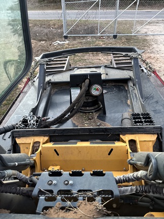 2020 John Deere 331G Photo 10