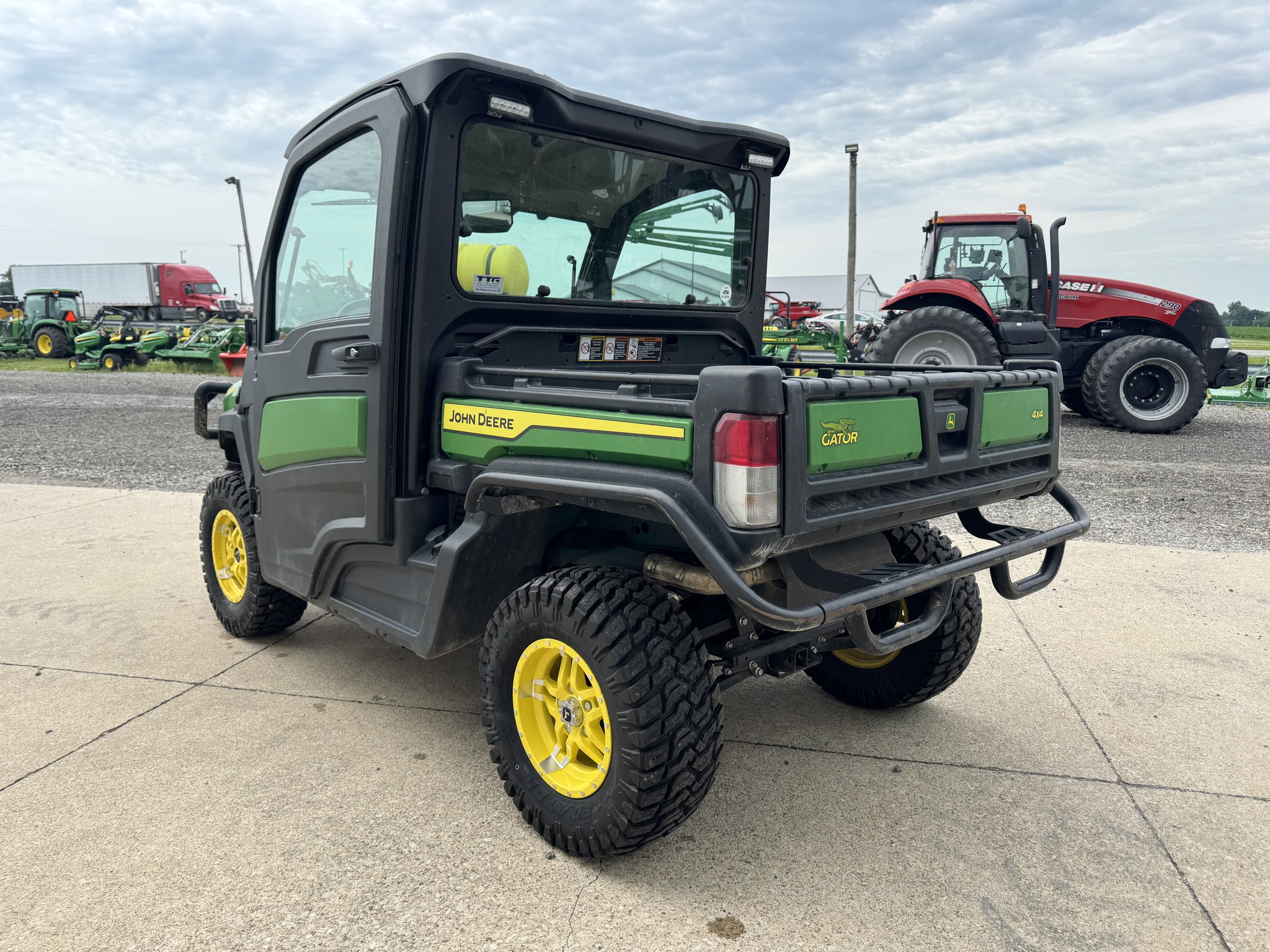 2021 John Deere XUV 835M Image 5