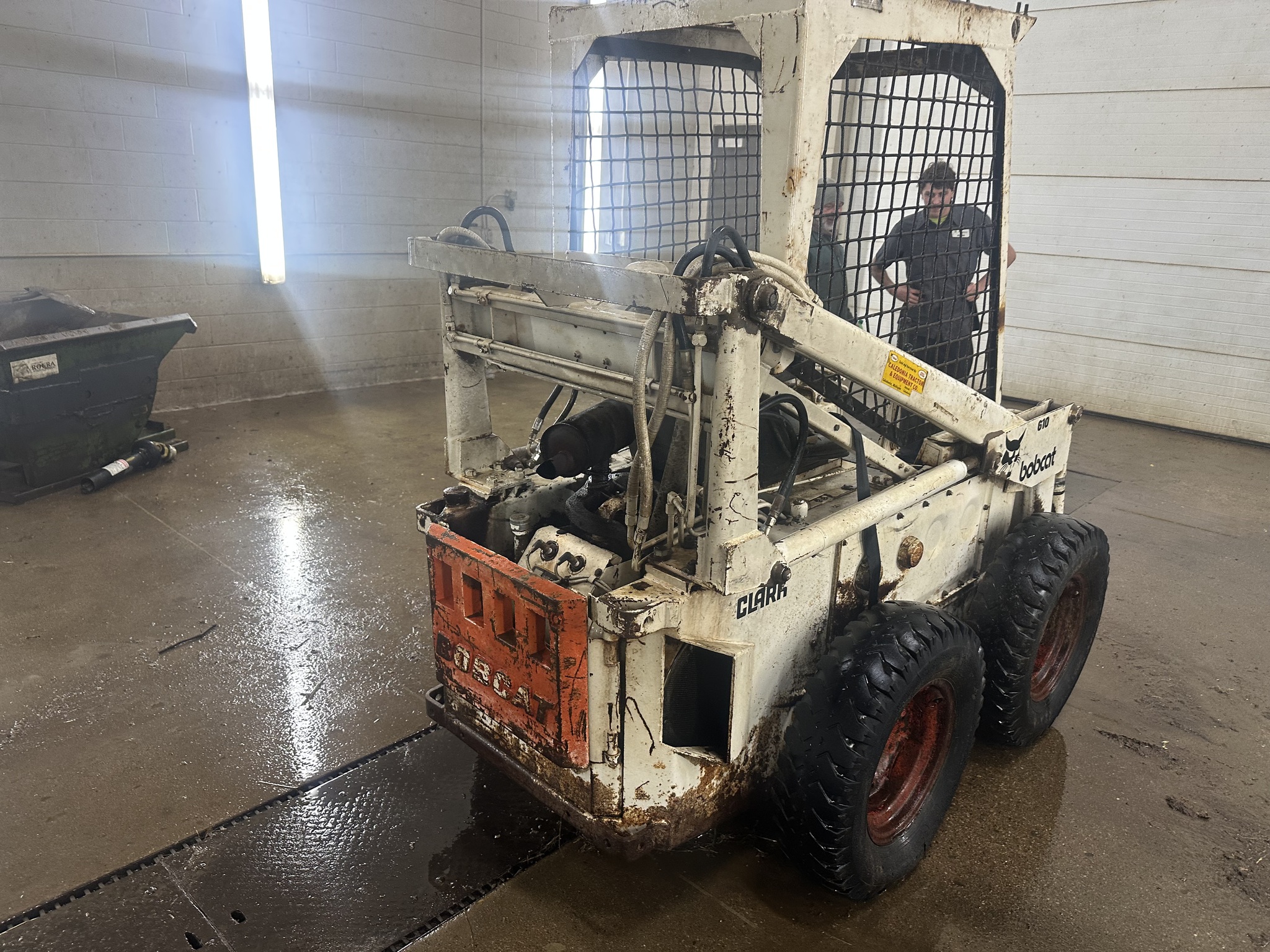 1974 Bobcat 610 Image 4