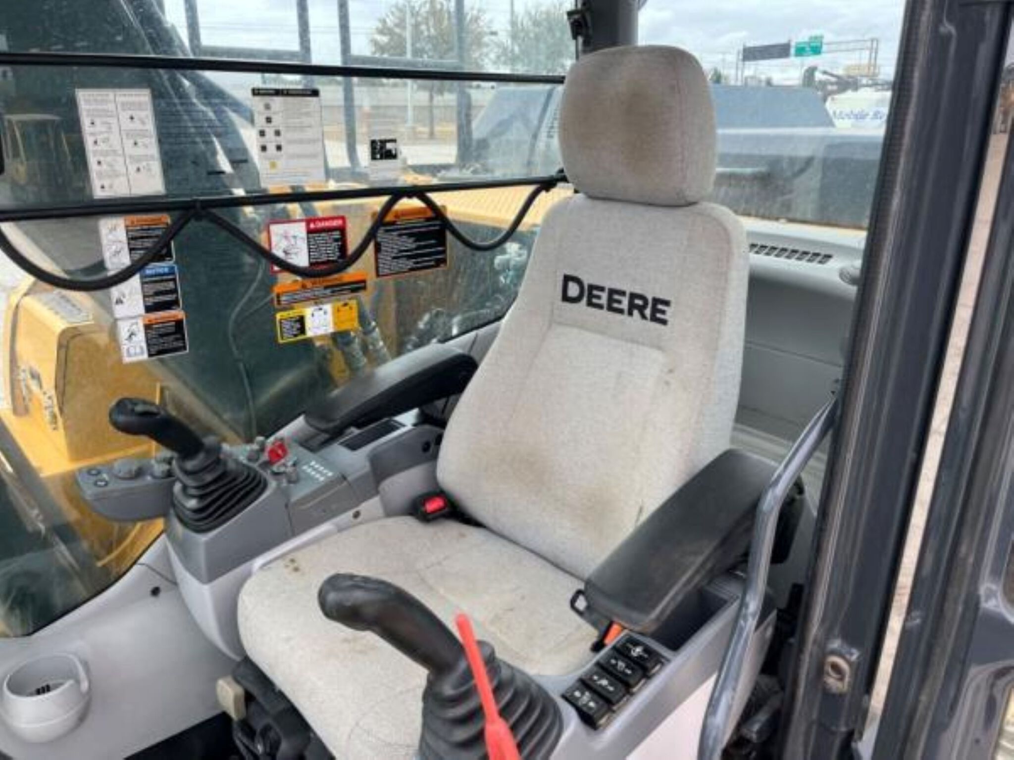 2020 John Deere 160GLC Image 16