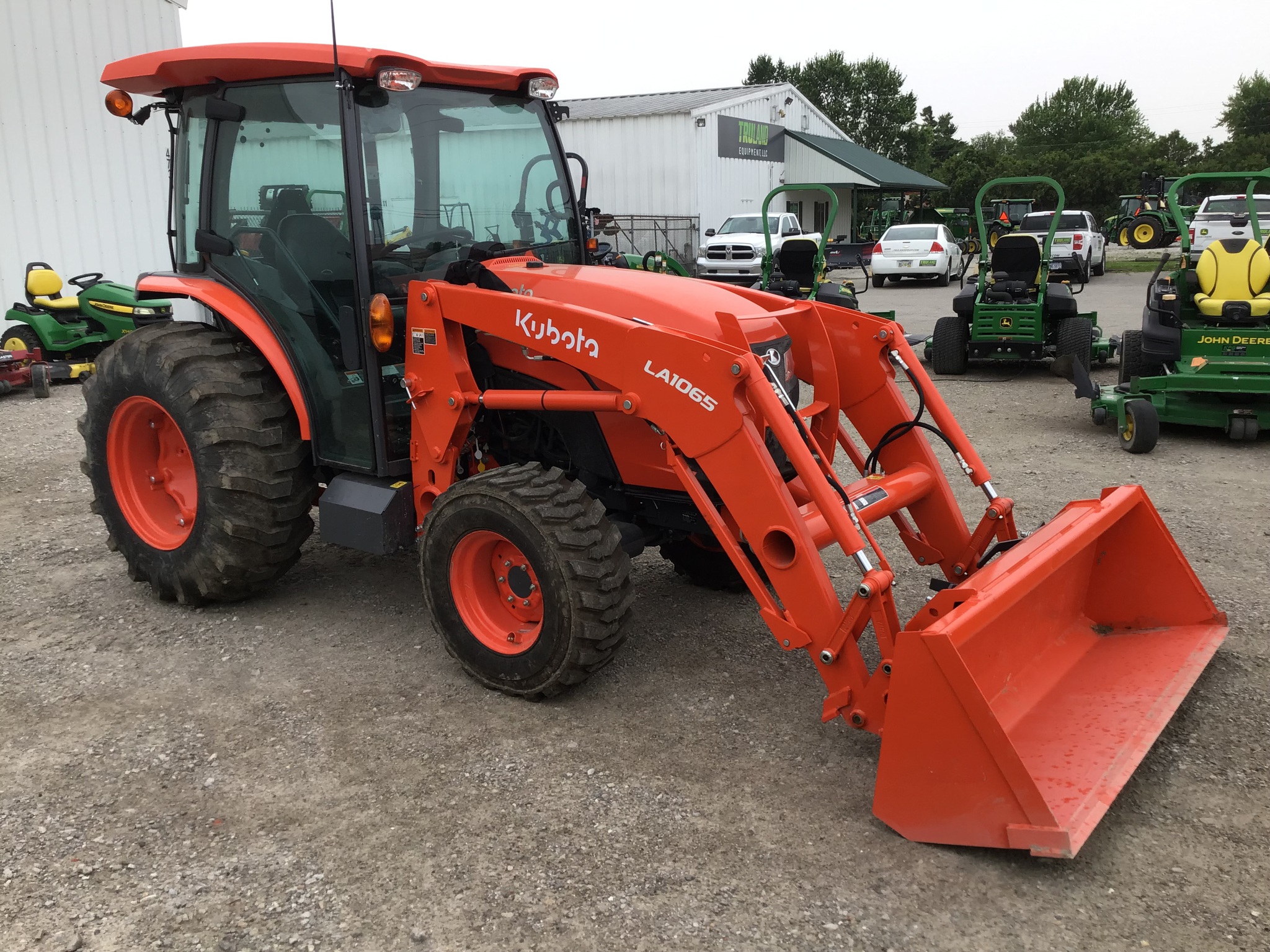 2022 Kubota MX6000 Image 3