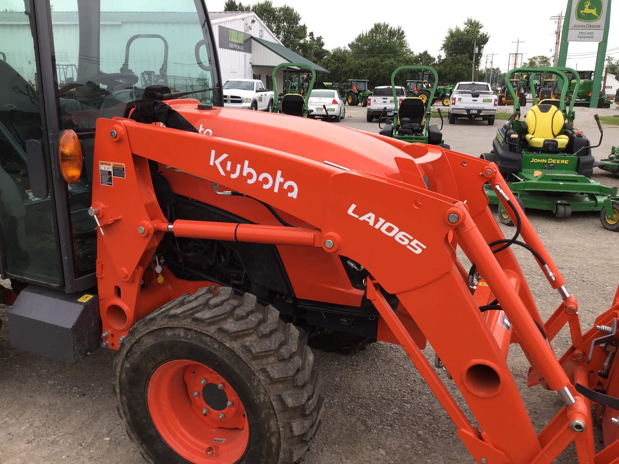 2022 Kubota MX6000 Image 8