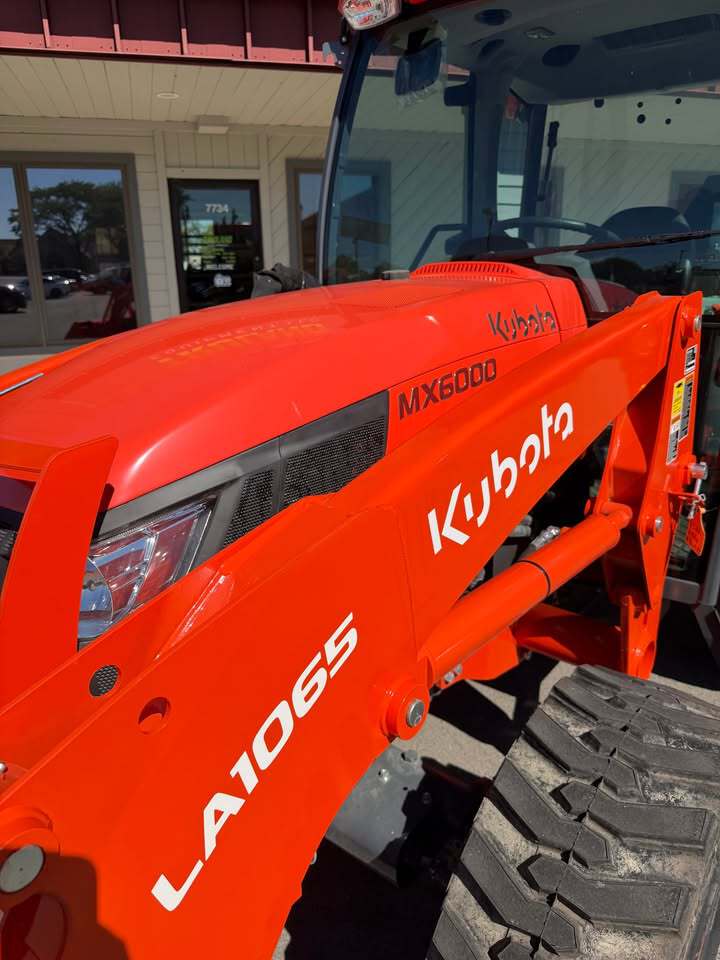 2022 Kubota MX6000 Image 11