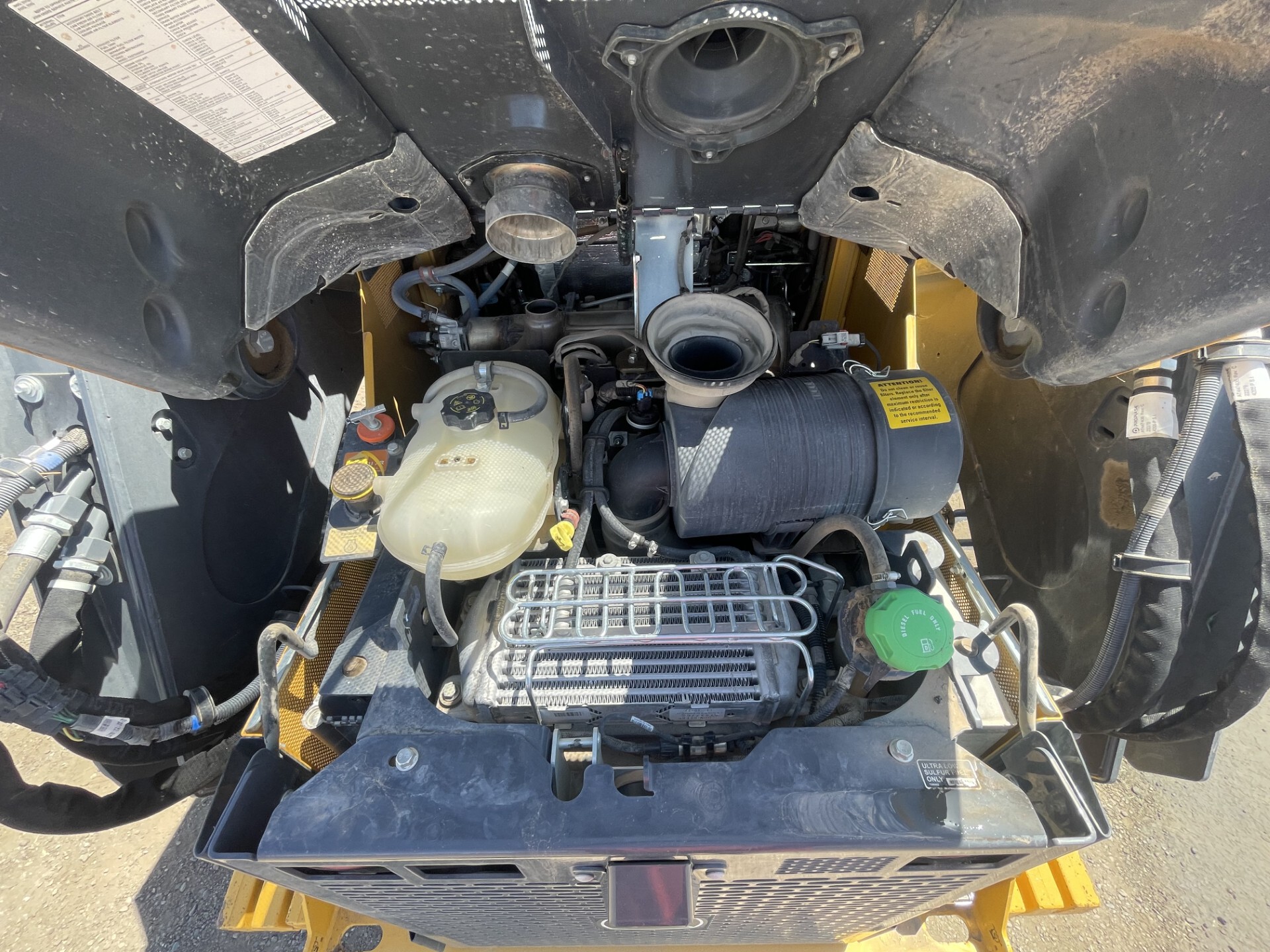 2022 John Deere 333G Image 14