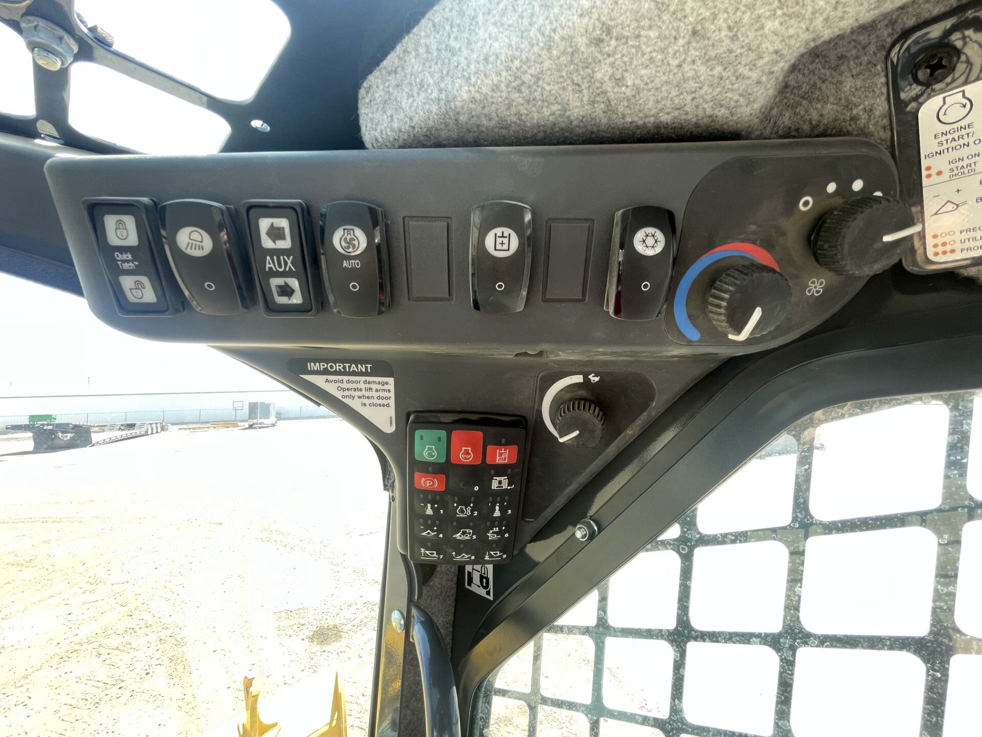 2022 John Deere 333G Image 16