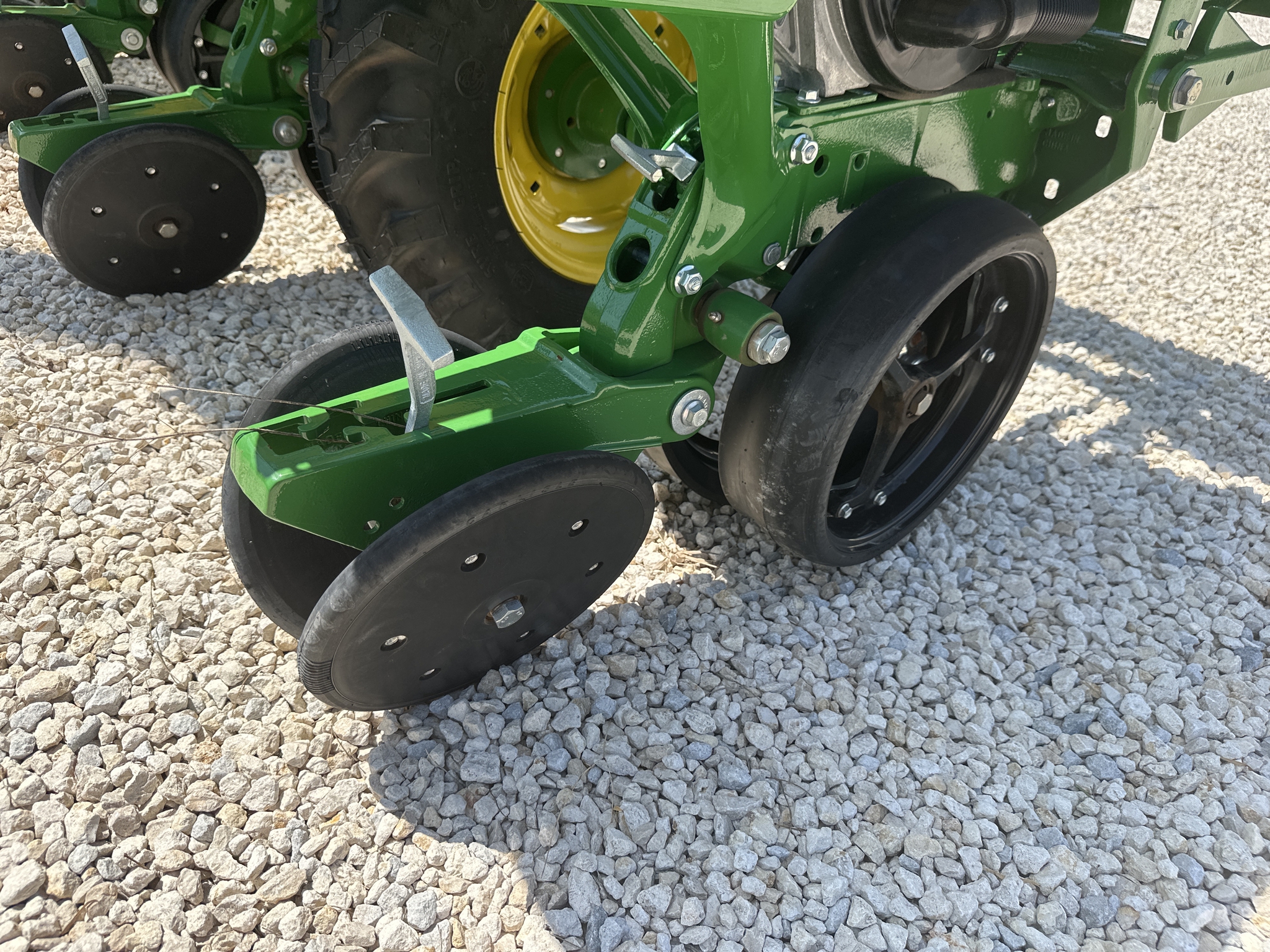2024 John Deere 1725 Image 4
