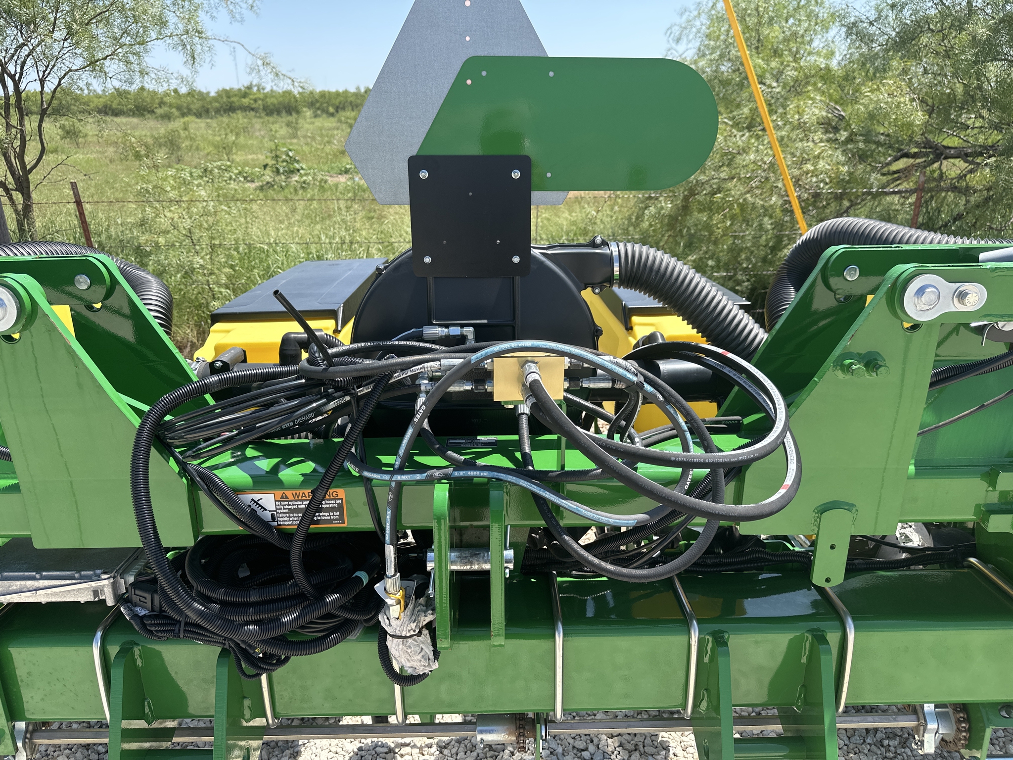 2024 John Deere 1725 Image 5