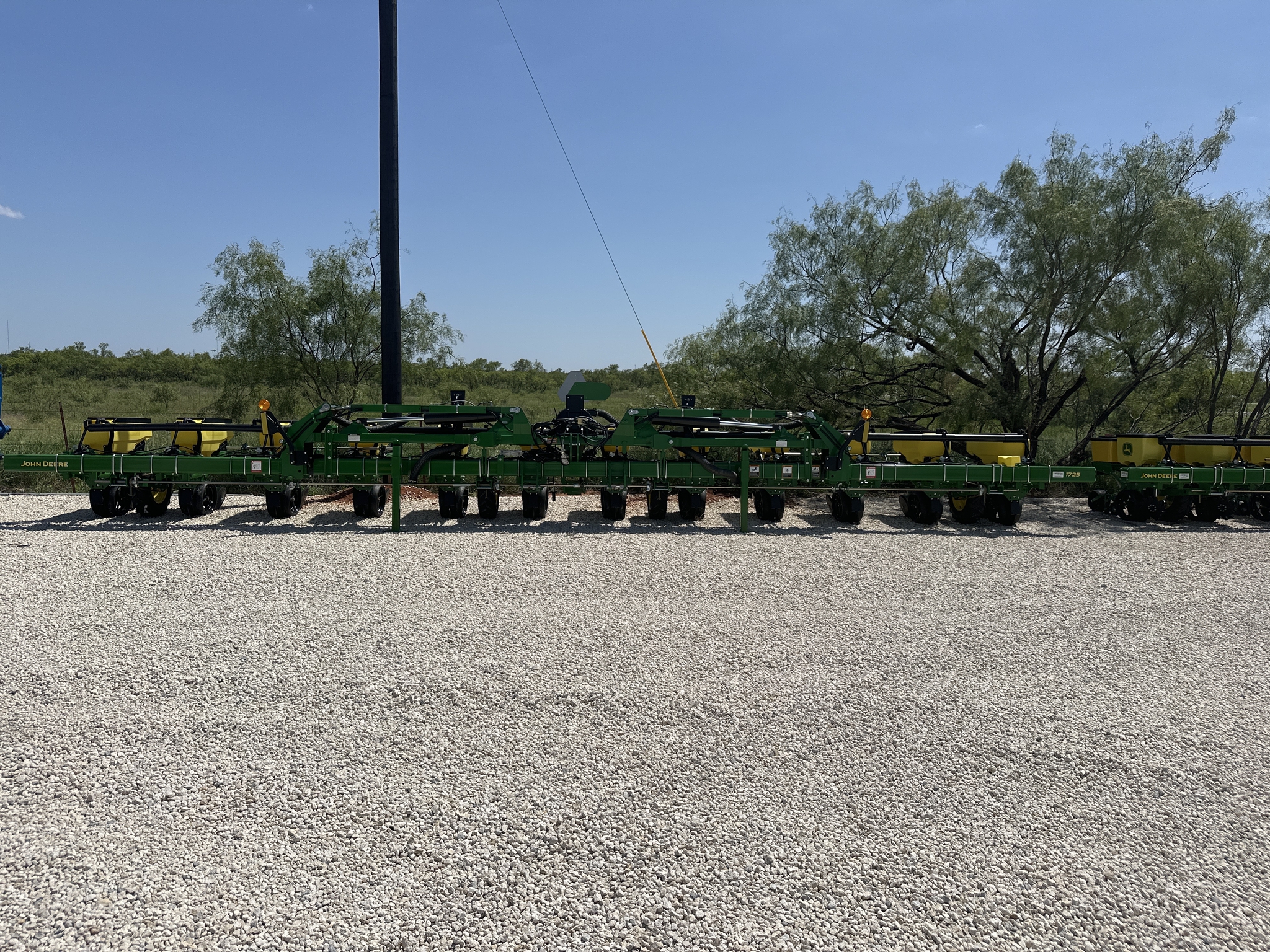 2024 John Deere 1725 Image 8