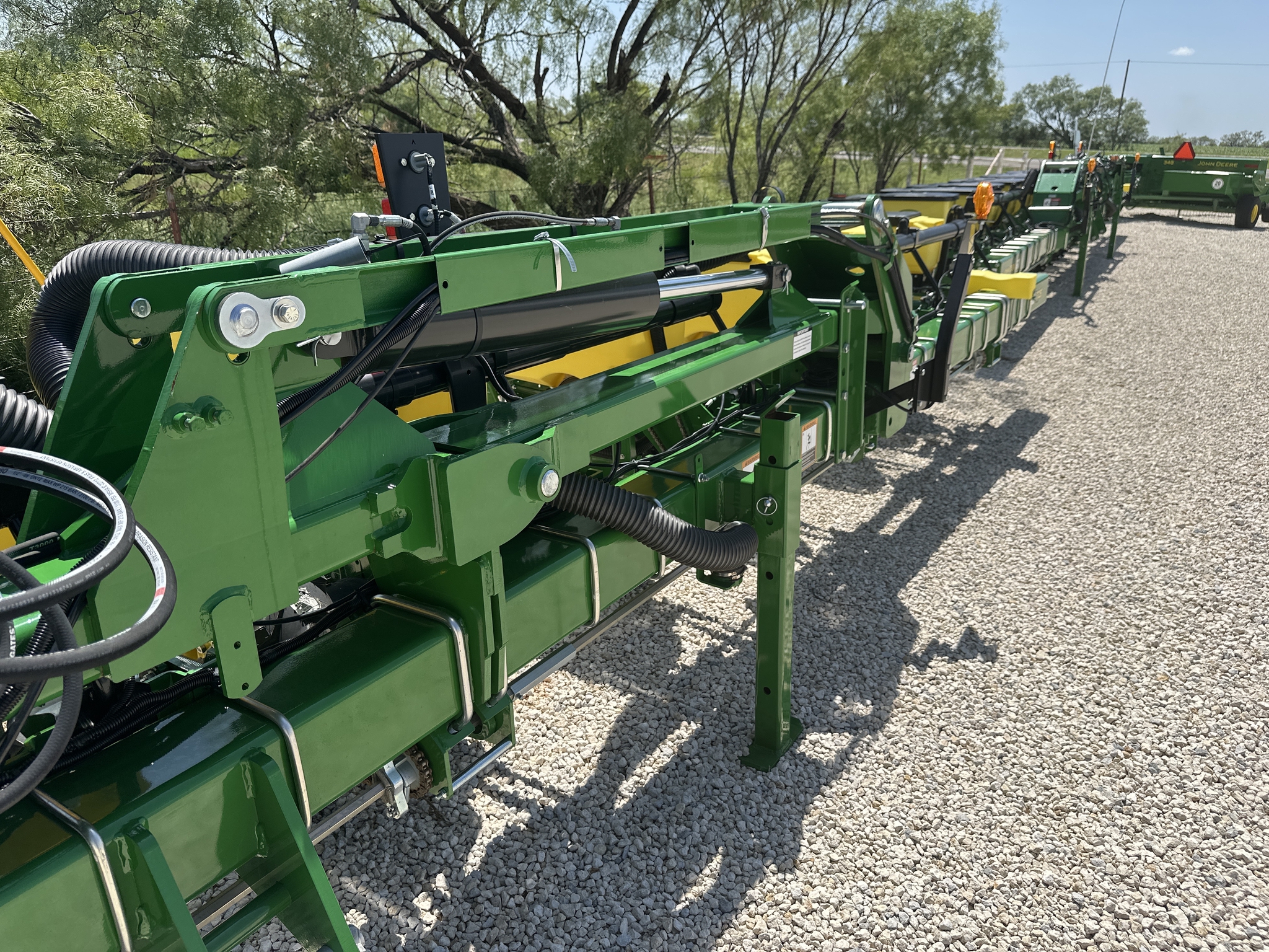 2024 John Deere 1725 Image 11