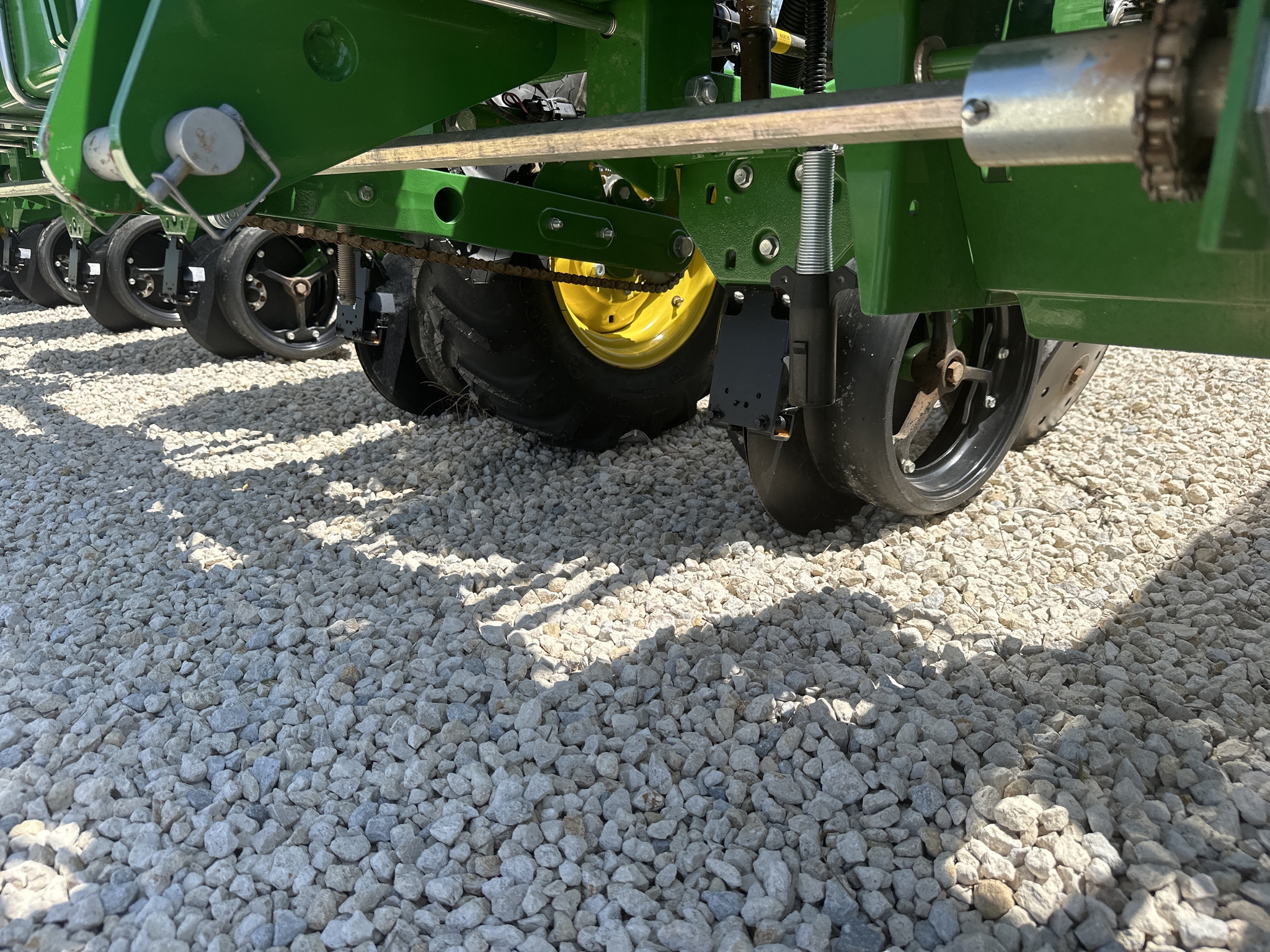 2024 John Deere 1725 Image 12