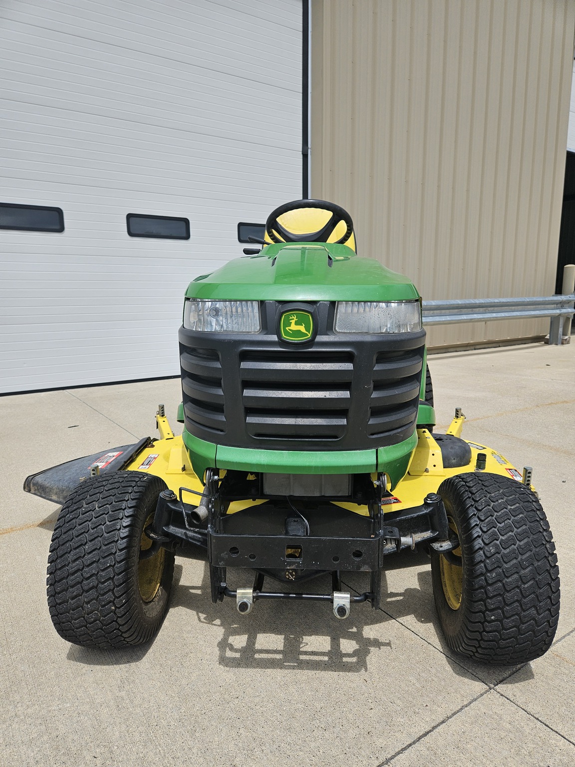 2014 John Deere X730 Image 2