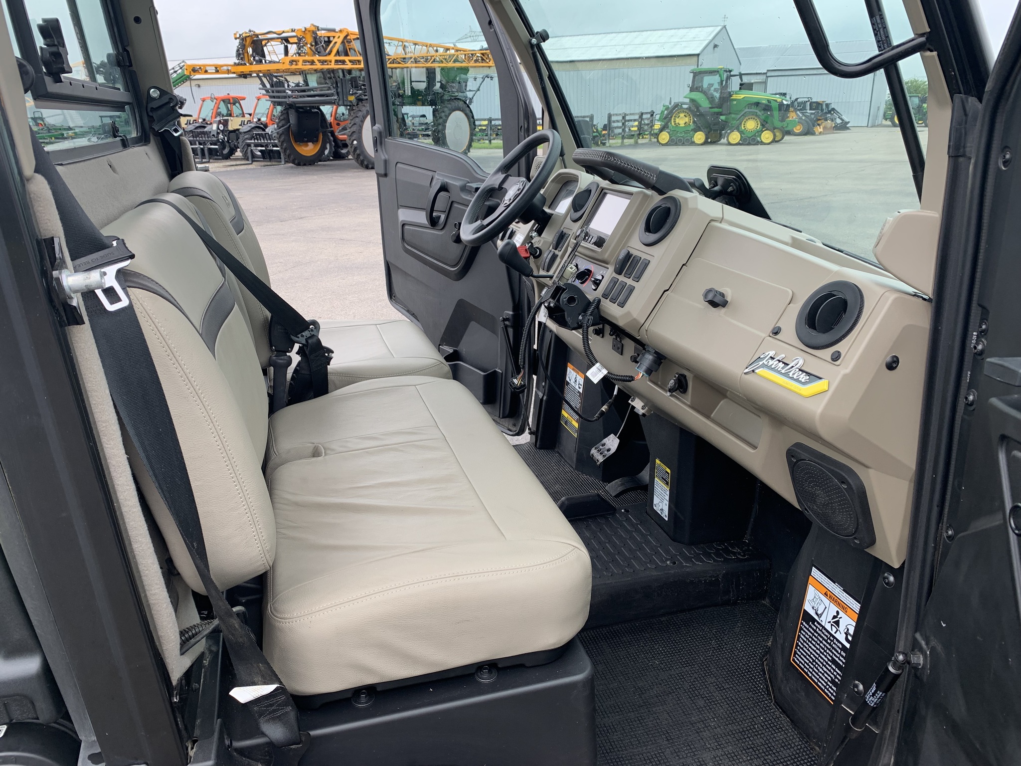 2024 John Deere XUV 835R SIGNATURE Image 7