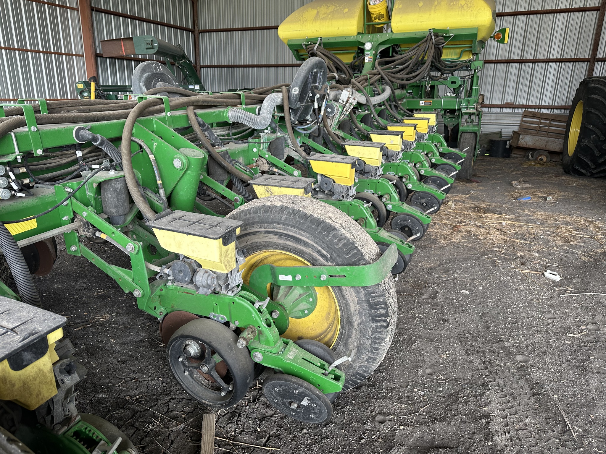 2015 John Deere 1775NT Image 7