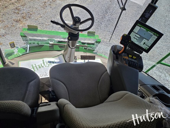 Photo of 2022 John Deere S770