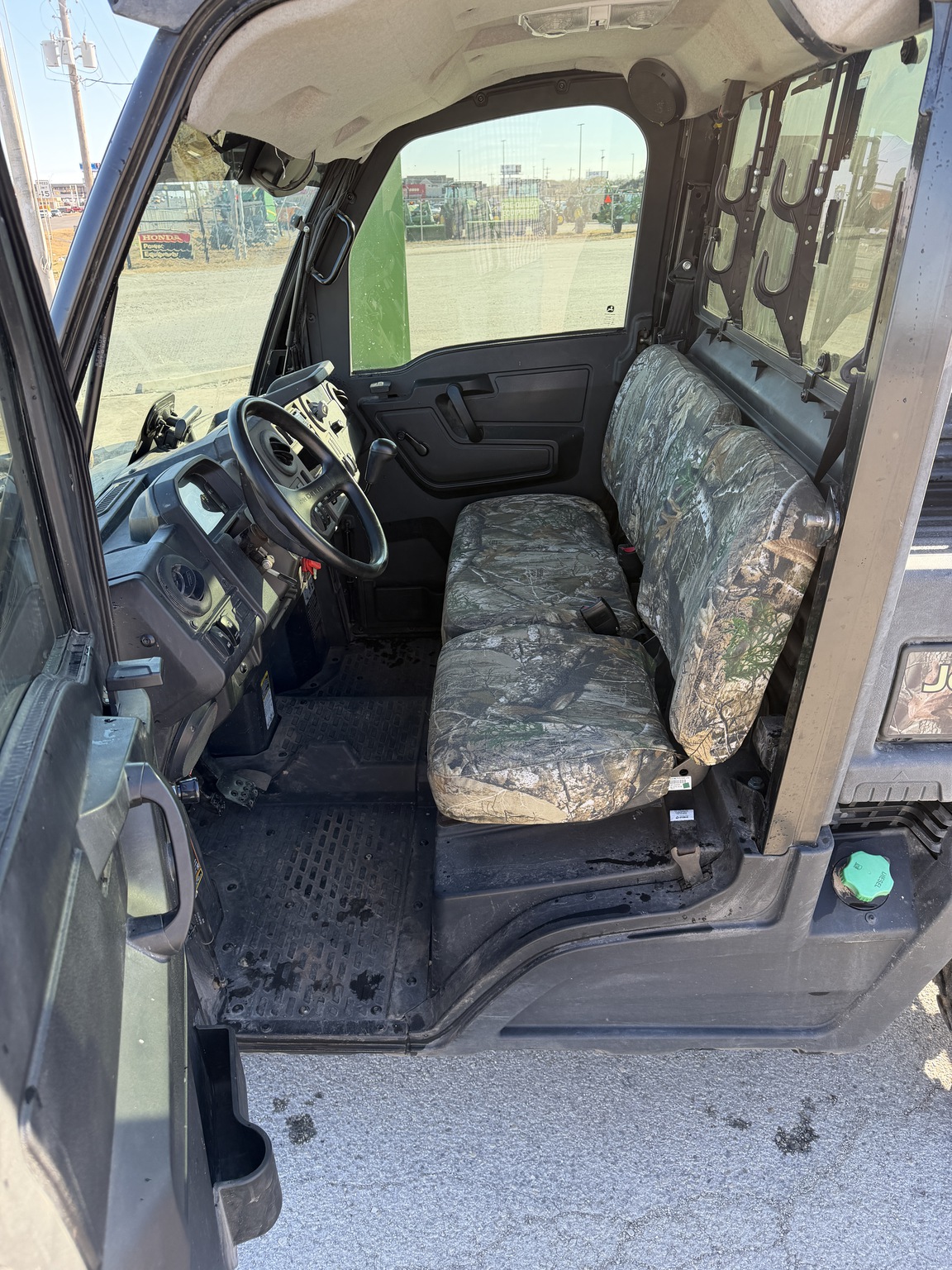 2018 John Deere XUV 865M Image 7