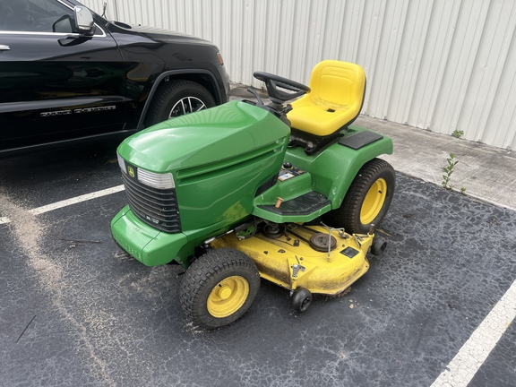 2004 John Deere 335