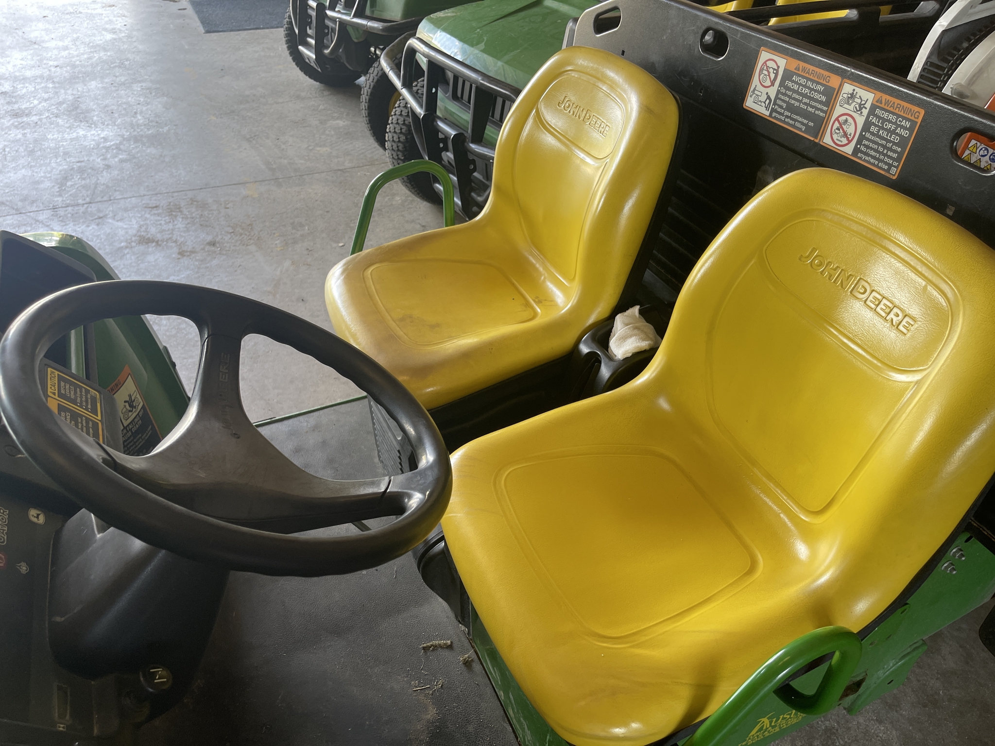 2021 John Deere Tx Turf Image 11