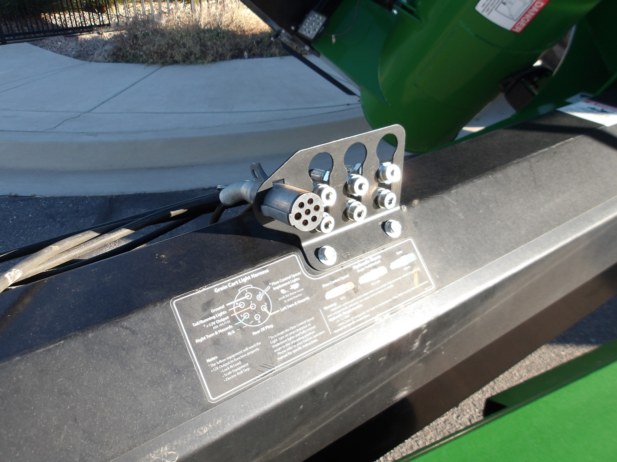 2023 J&M 812X Image 9