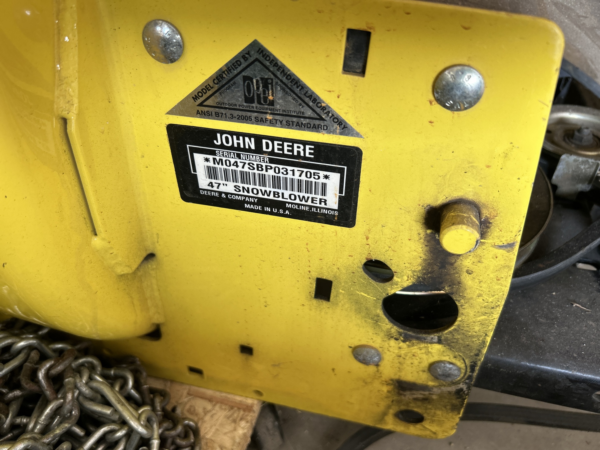John Deere SB47 snowblower Image 2