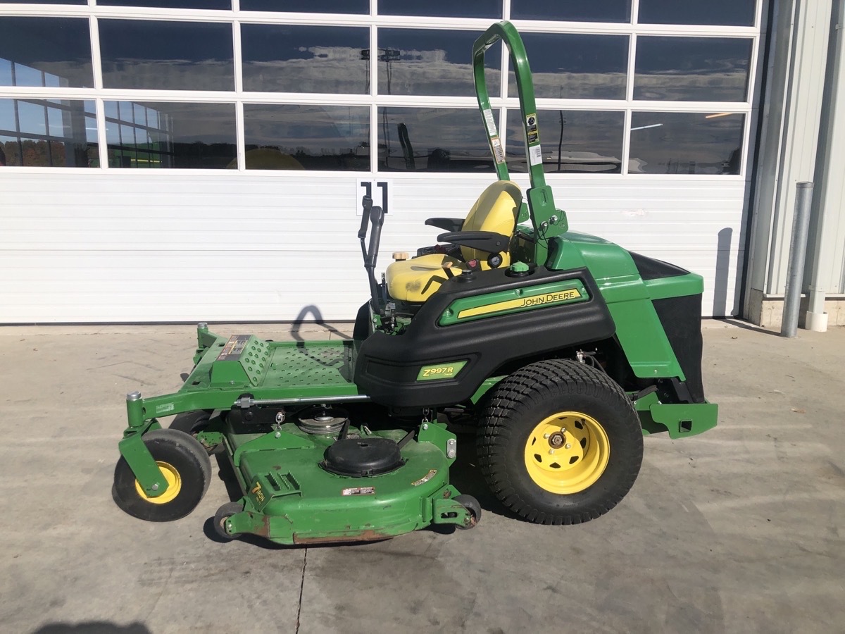 2017 John Deere Z997R Image 1
