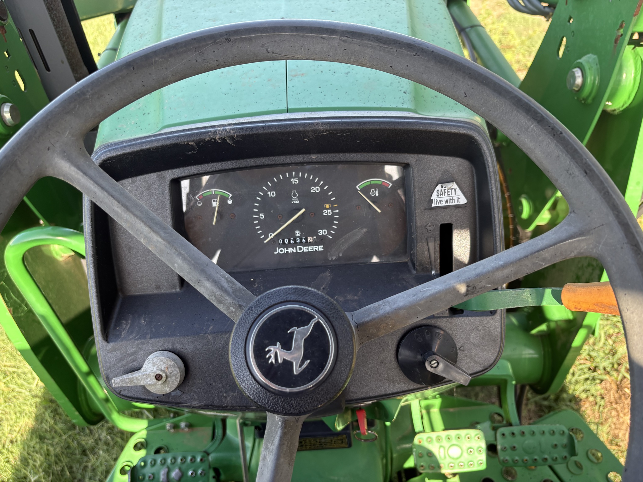 2009 John Deere 5075E Image 9