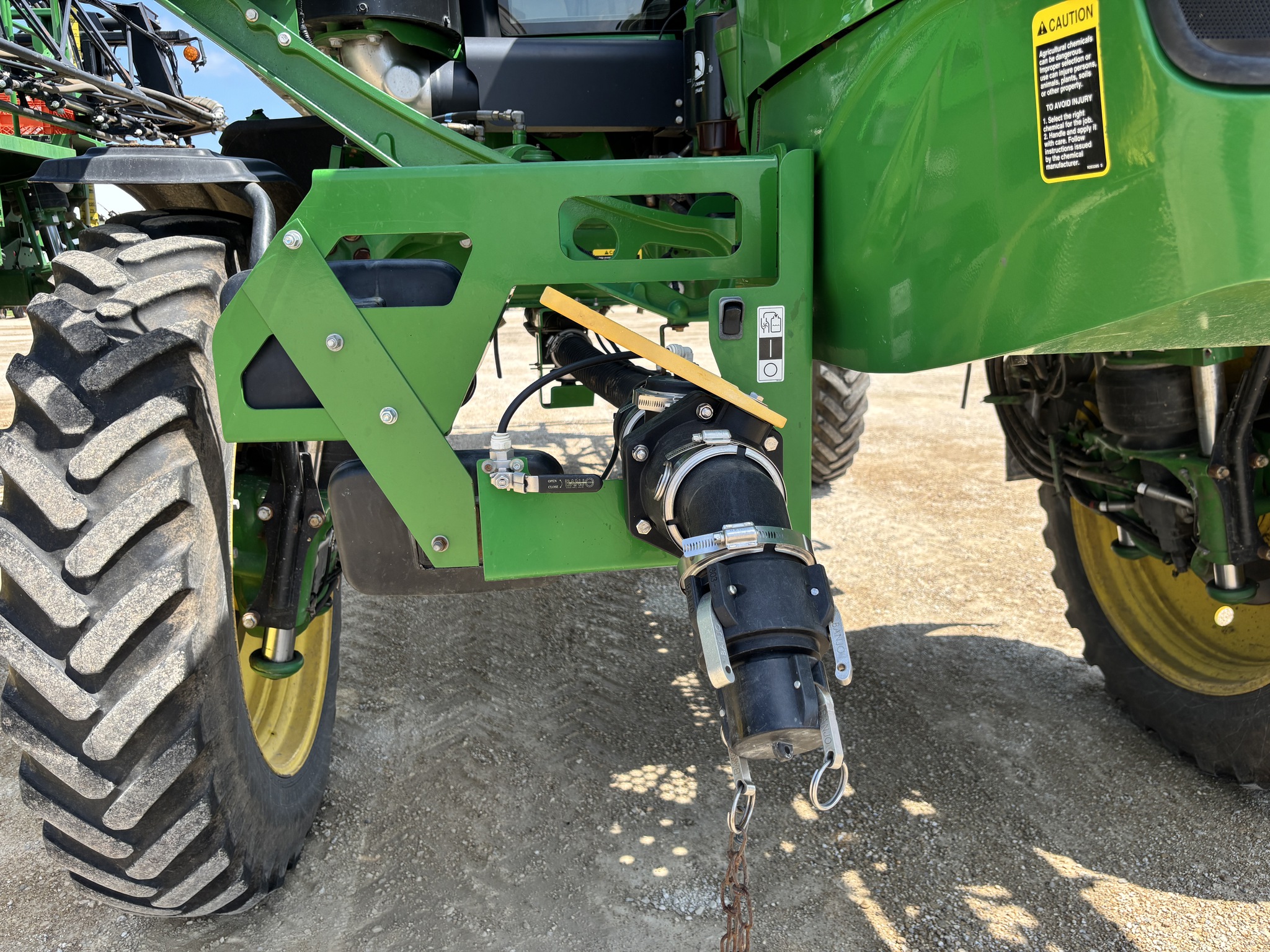 2018 John Deere R4038 Image 15