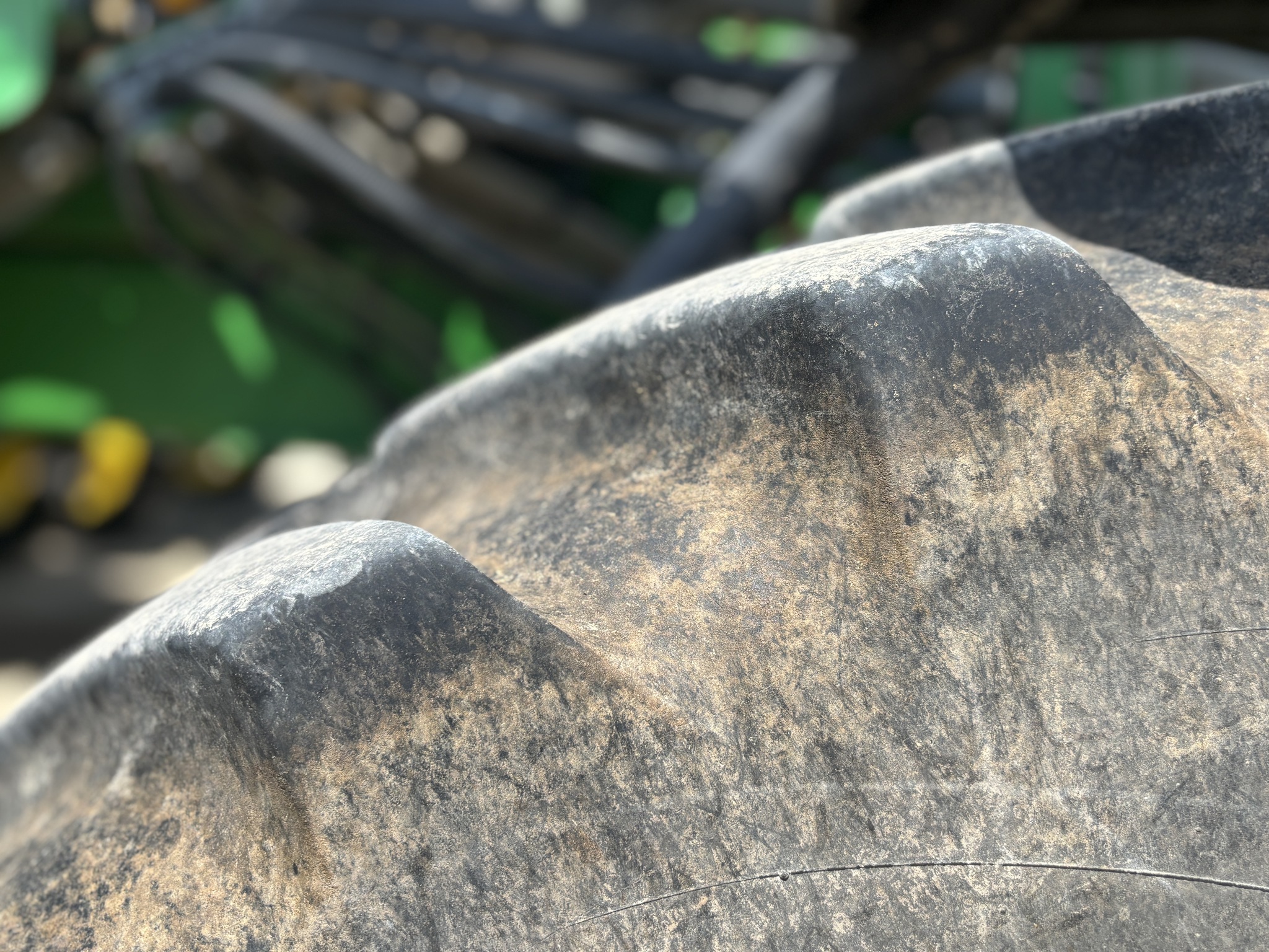 2018 John Deere R4038 Image 16