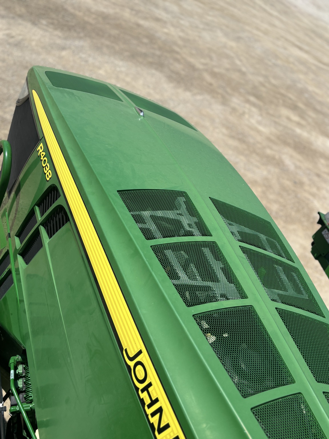 2018 John Deere R4038 Image 11