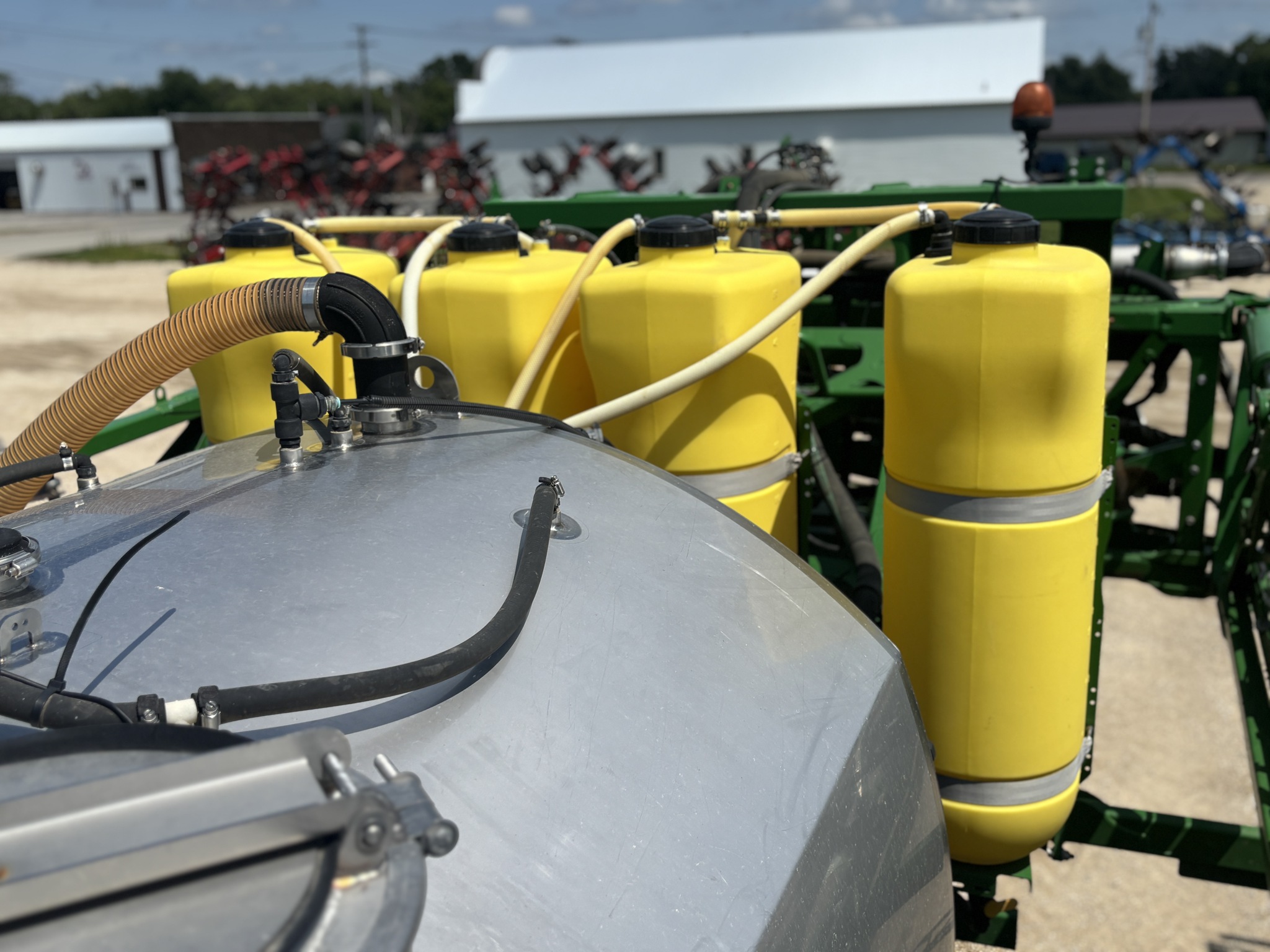 2018 John Deere R4038 Image 14