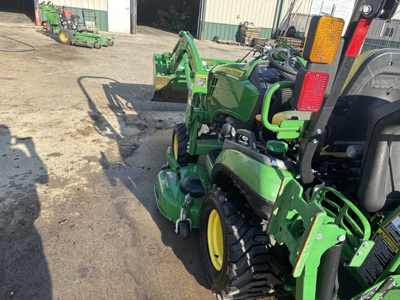 Used 2021 John Deere 1025R Compact Utility Tractors at Koenig Equipment in Amelia, OH - Photo2